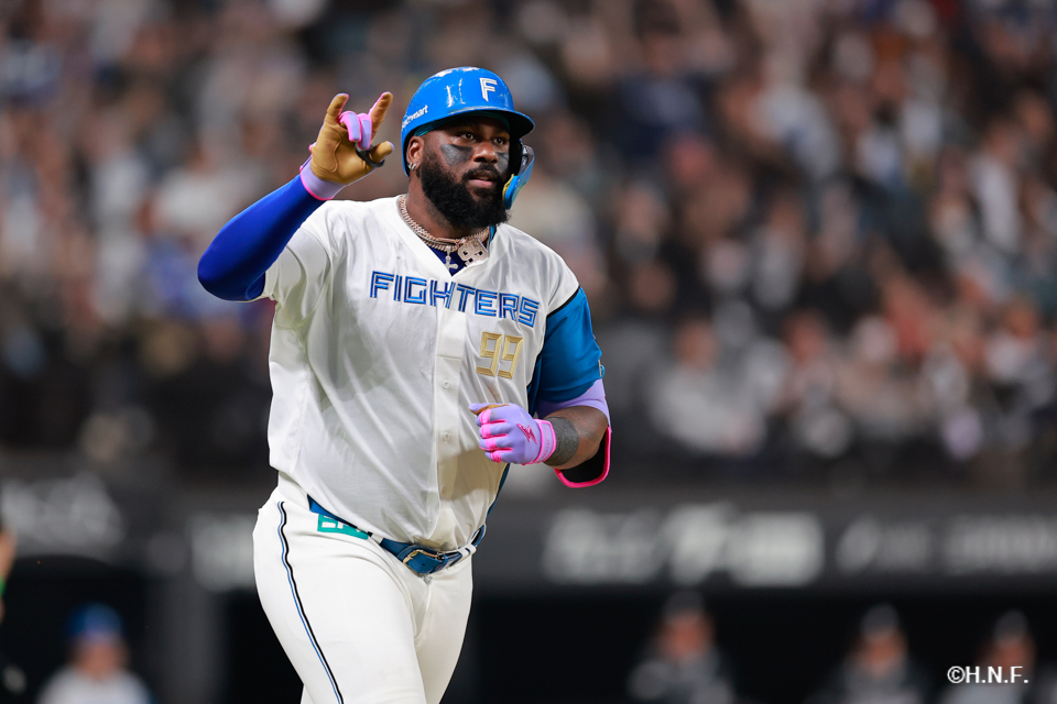 7回裏、レイエス選手02