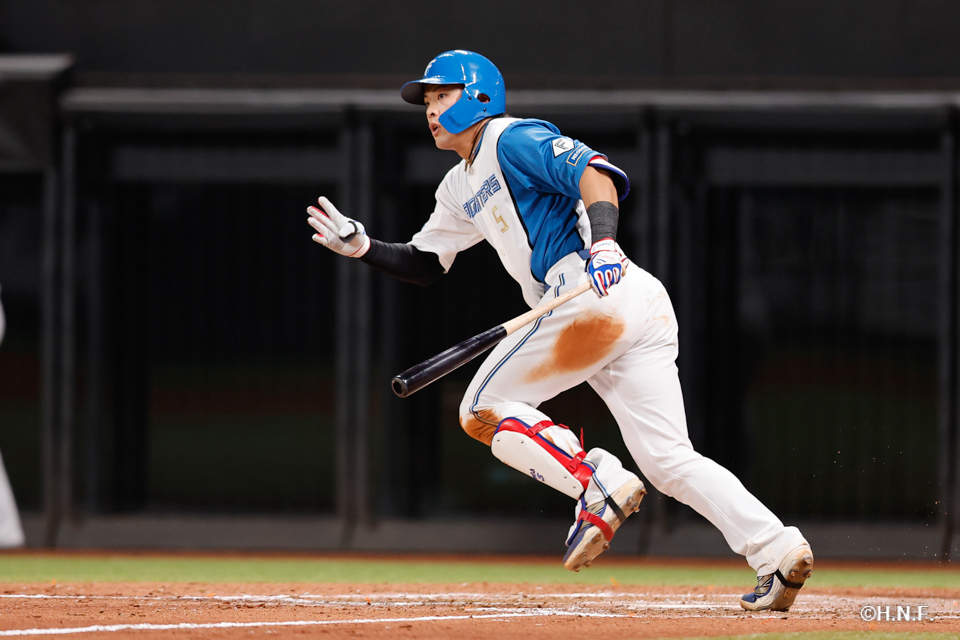 8回裏、野村選手