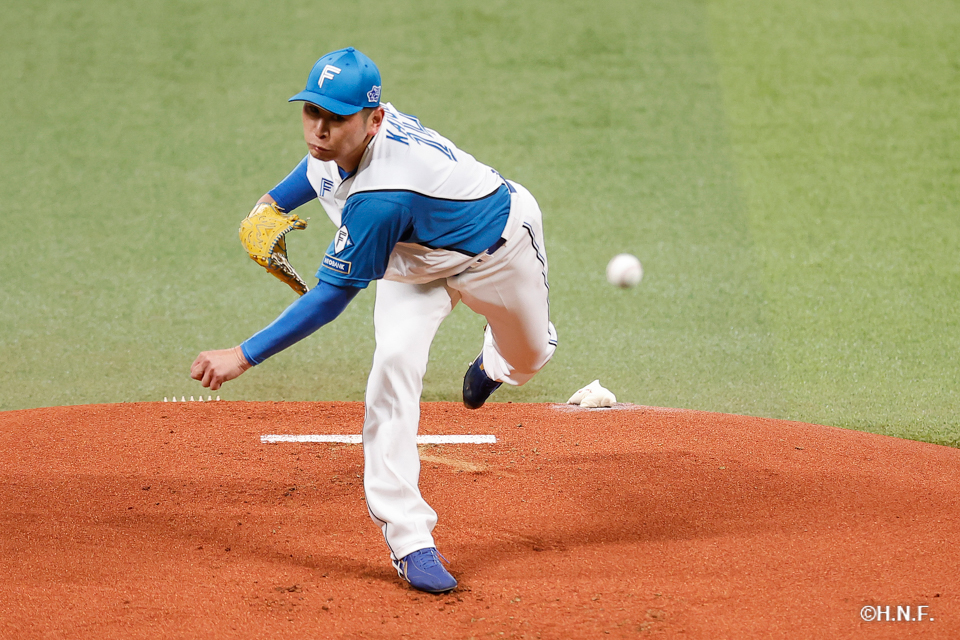 先発の加藤貴投手01