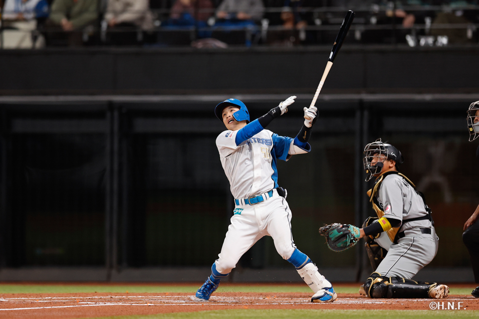 2回裏、奈良間選手01