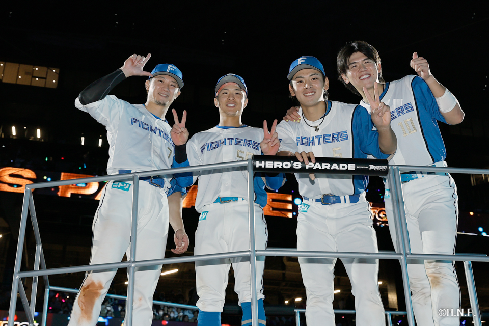 ヒーローの野村選手、奈良間選手、西川選手、清水優選手04