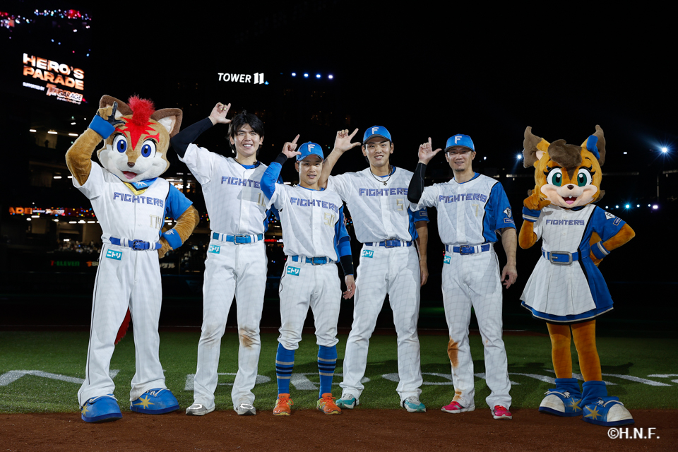 ヒーローの野村選手、奈良間選手、西川選手、清水優選手05