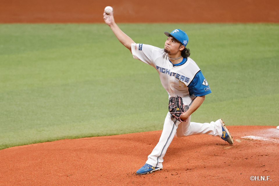 先発の伊藤投手02