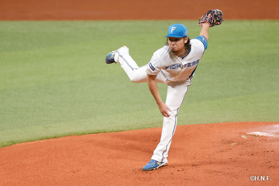 先発の伊藤投手03