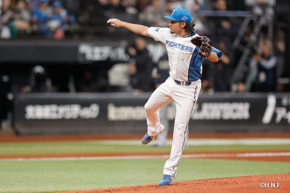 先発の伊藤投手04