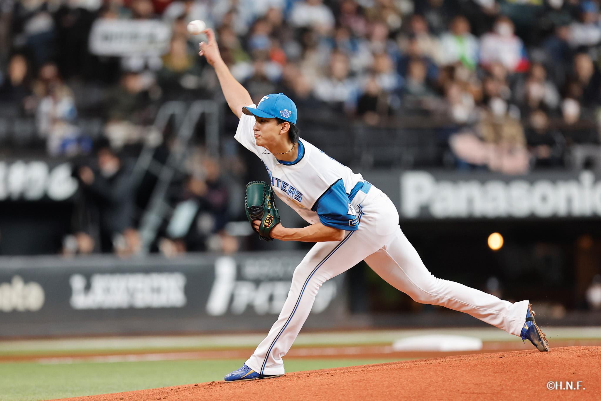 先発の達投手02