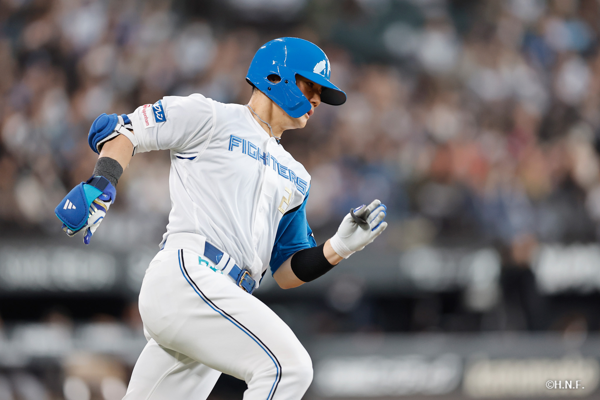 1回裏、清宮選手02