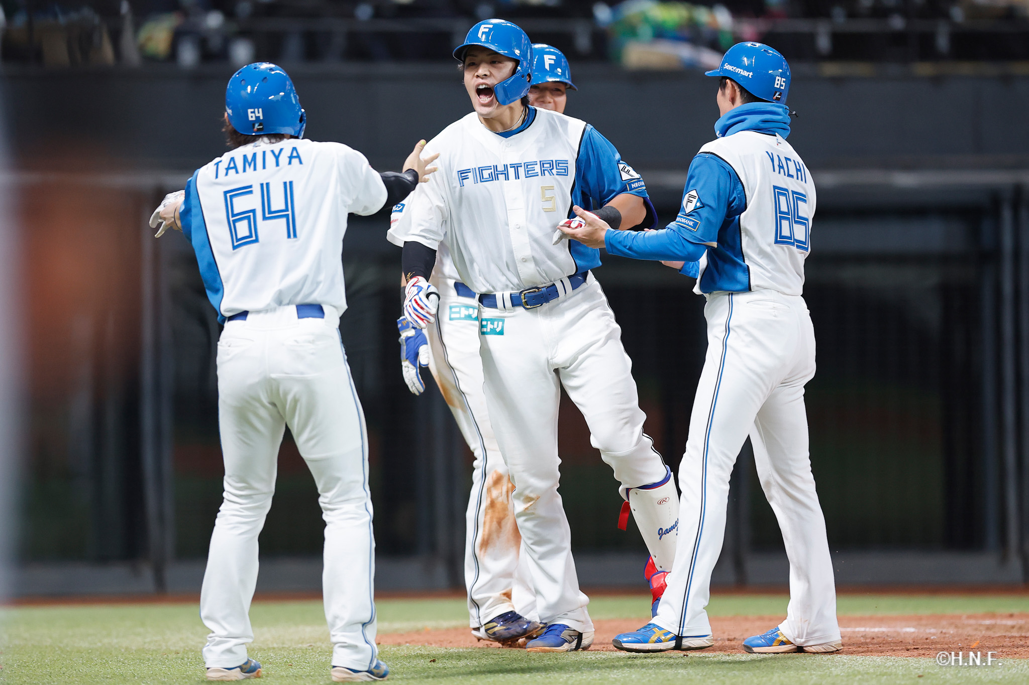 7回裏、野村選手03