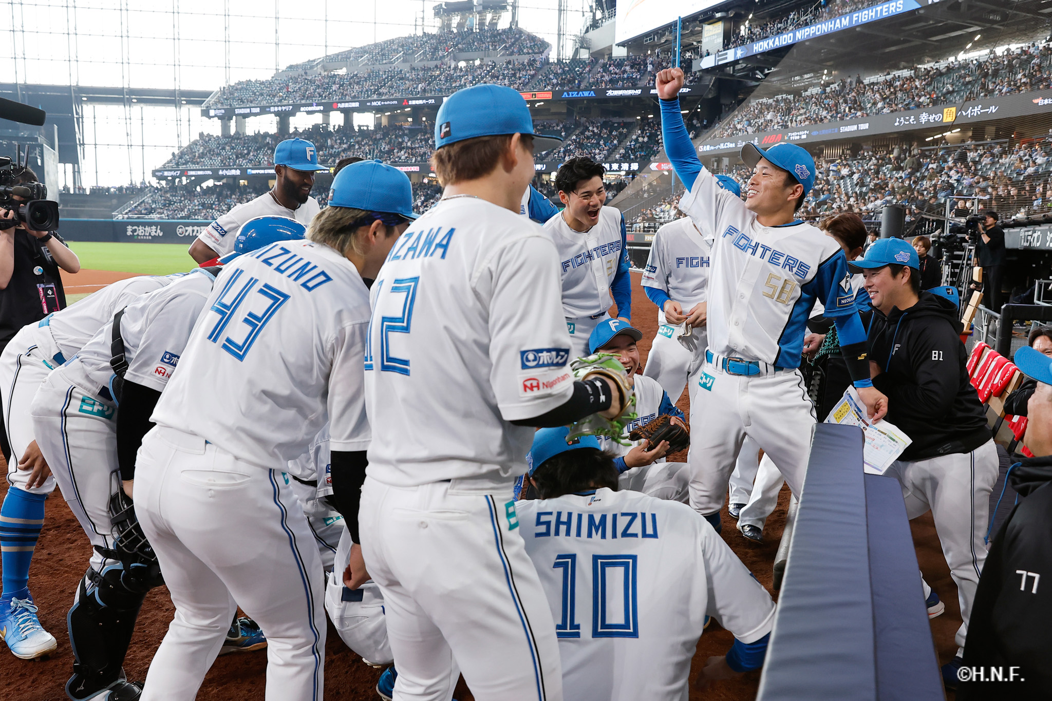 試合前の選手たち02