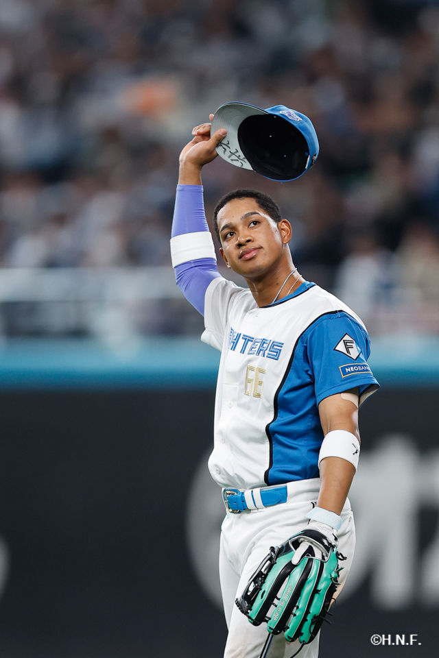 8回表、万波選手02