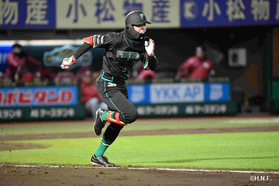 2回表、五十幡選手02