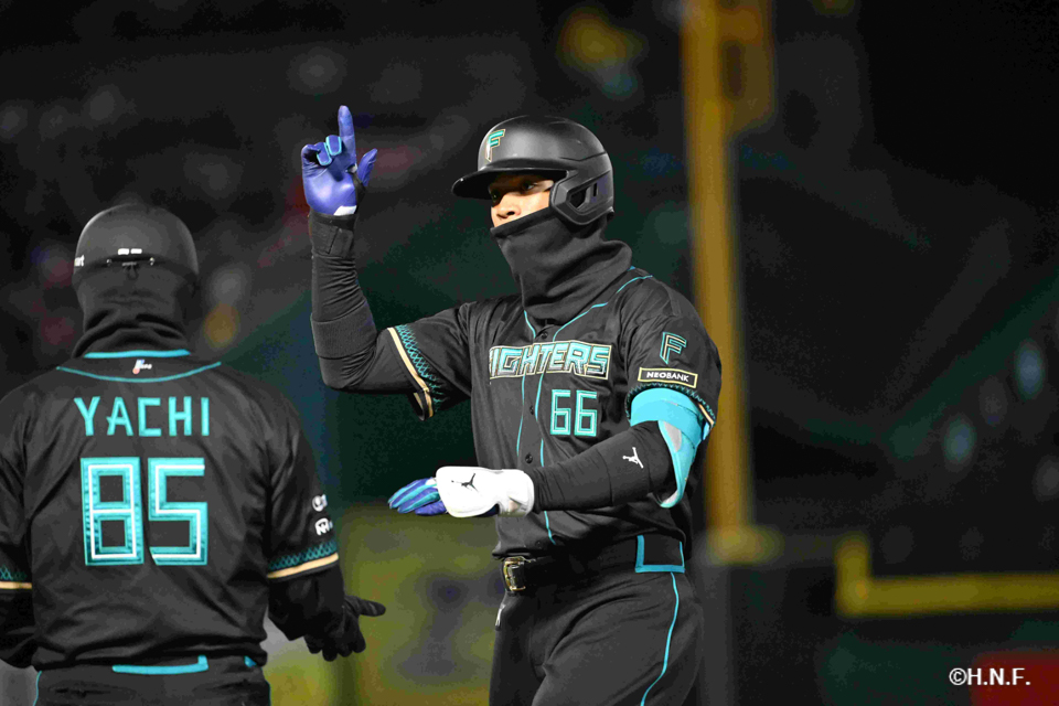 4回表、万波選手02