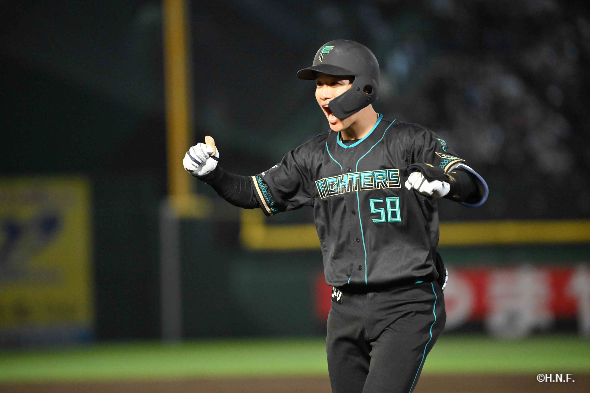 6回表、奈良間選手02