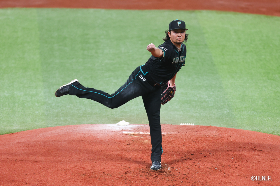 先発の伊藤投手03