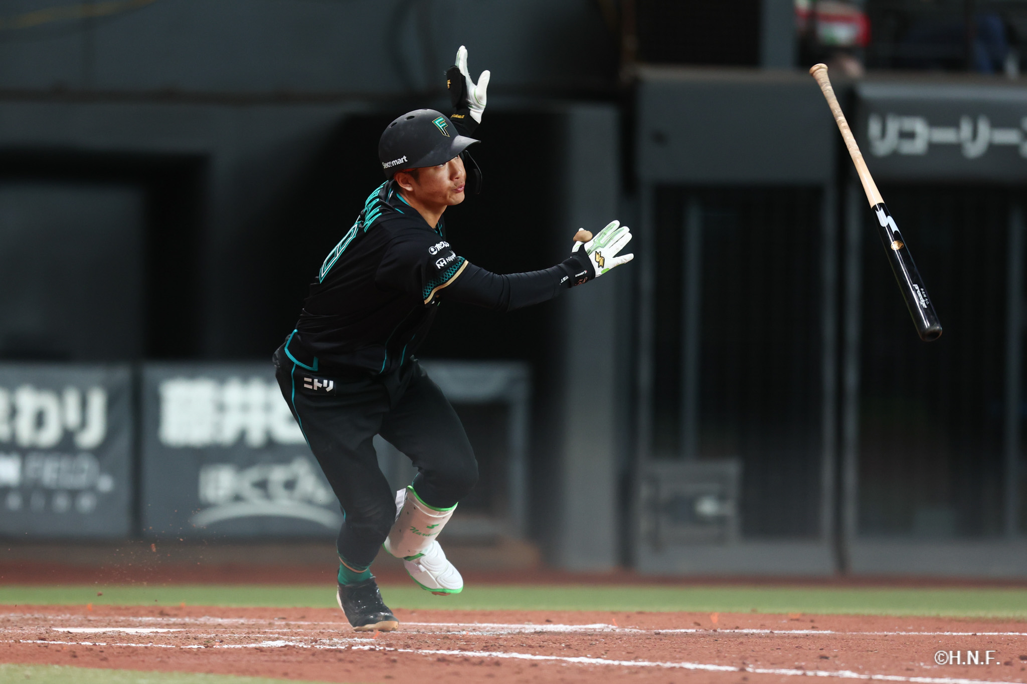 3回裏、奈良間選手01