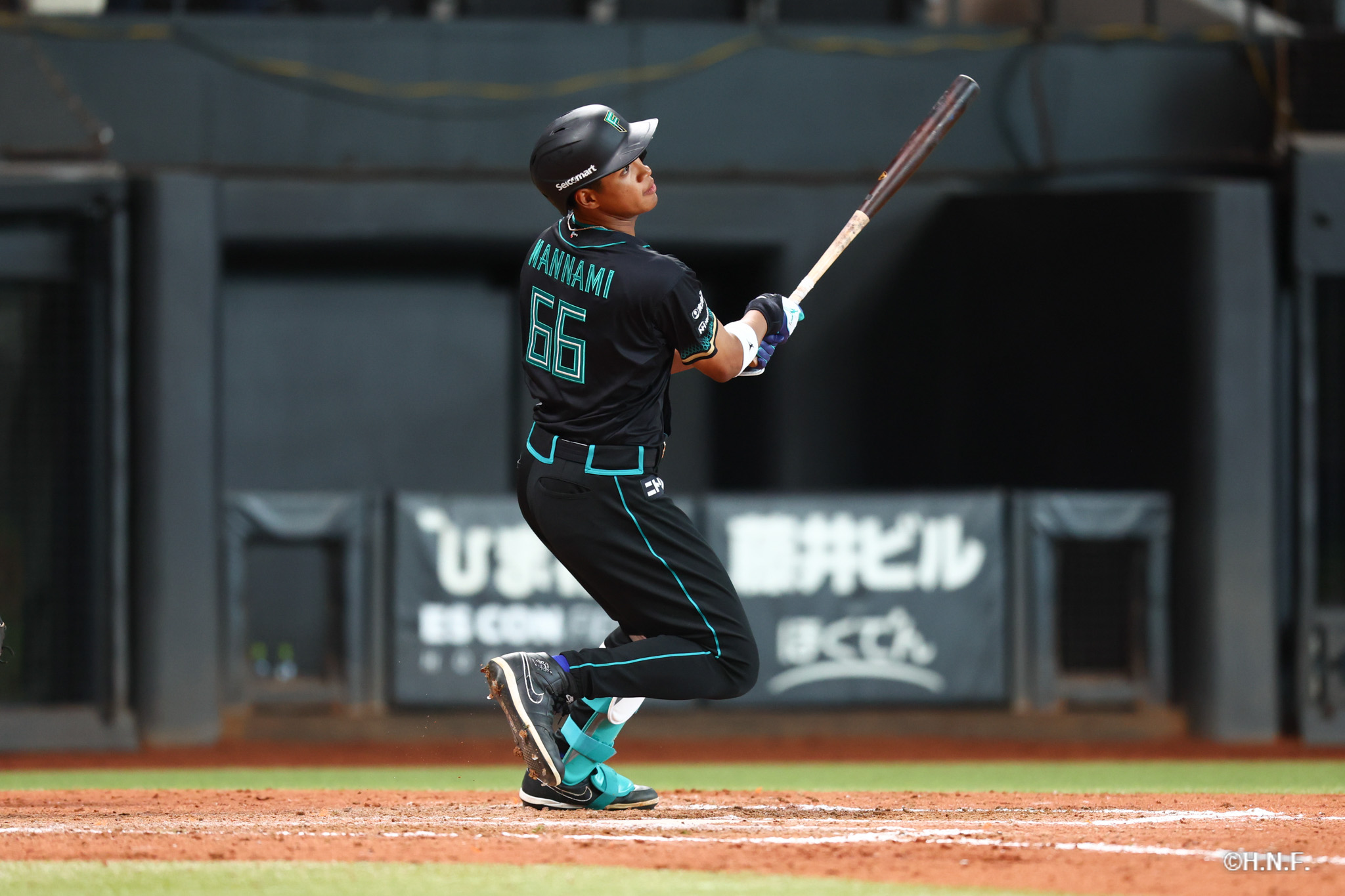 9回裏、万波選手