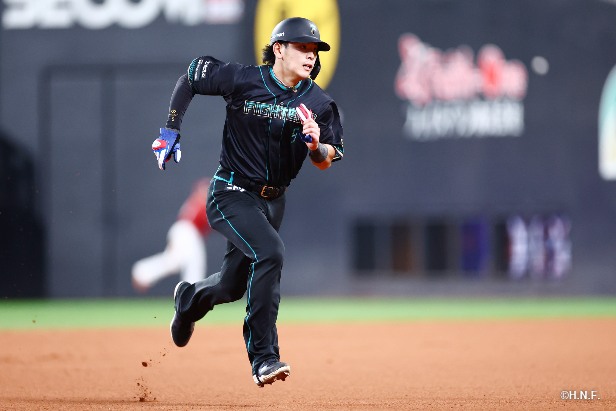 1回裏、野村選手02
