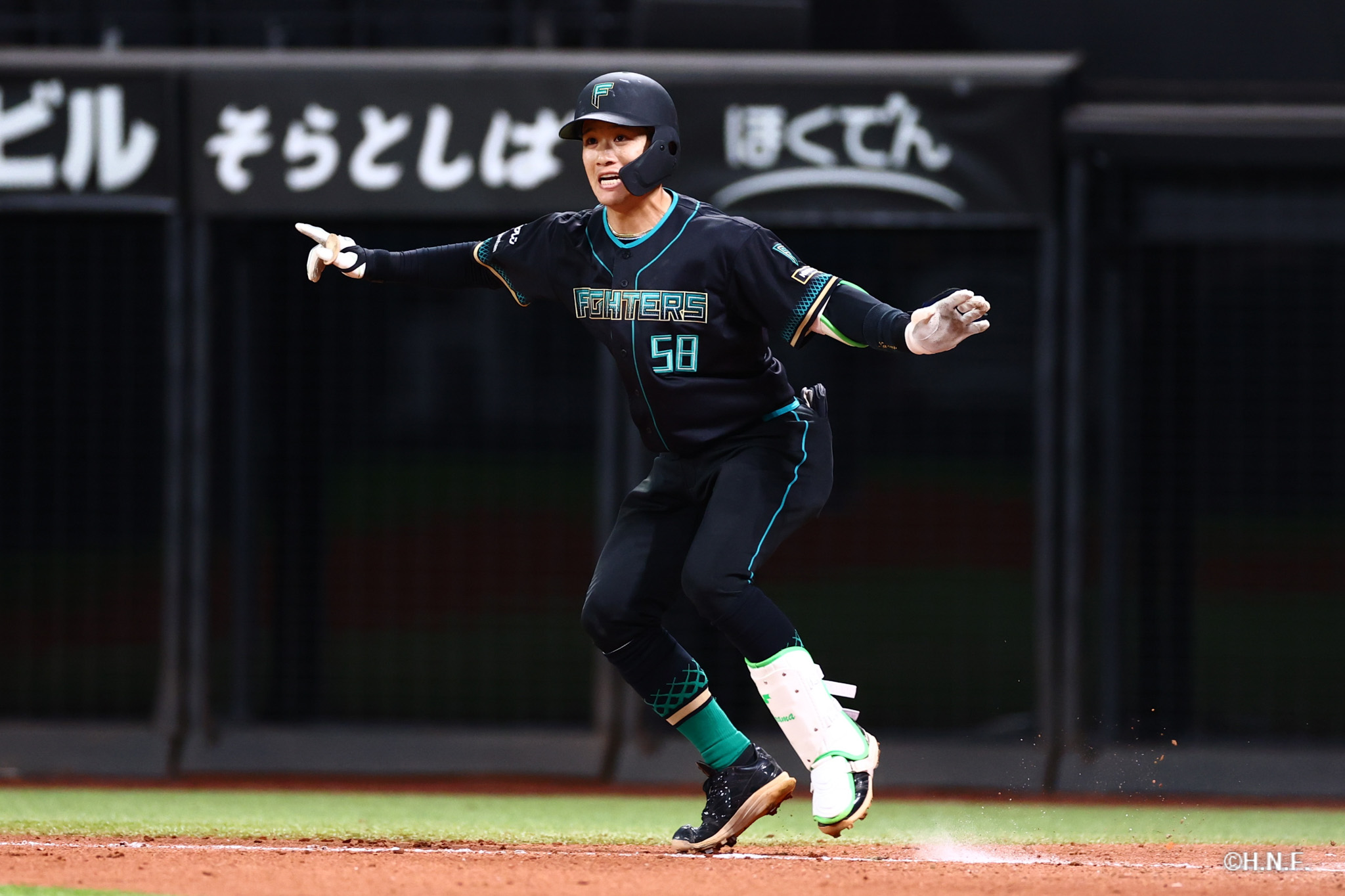 10回裏、奈良間選手03