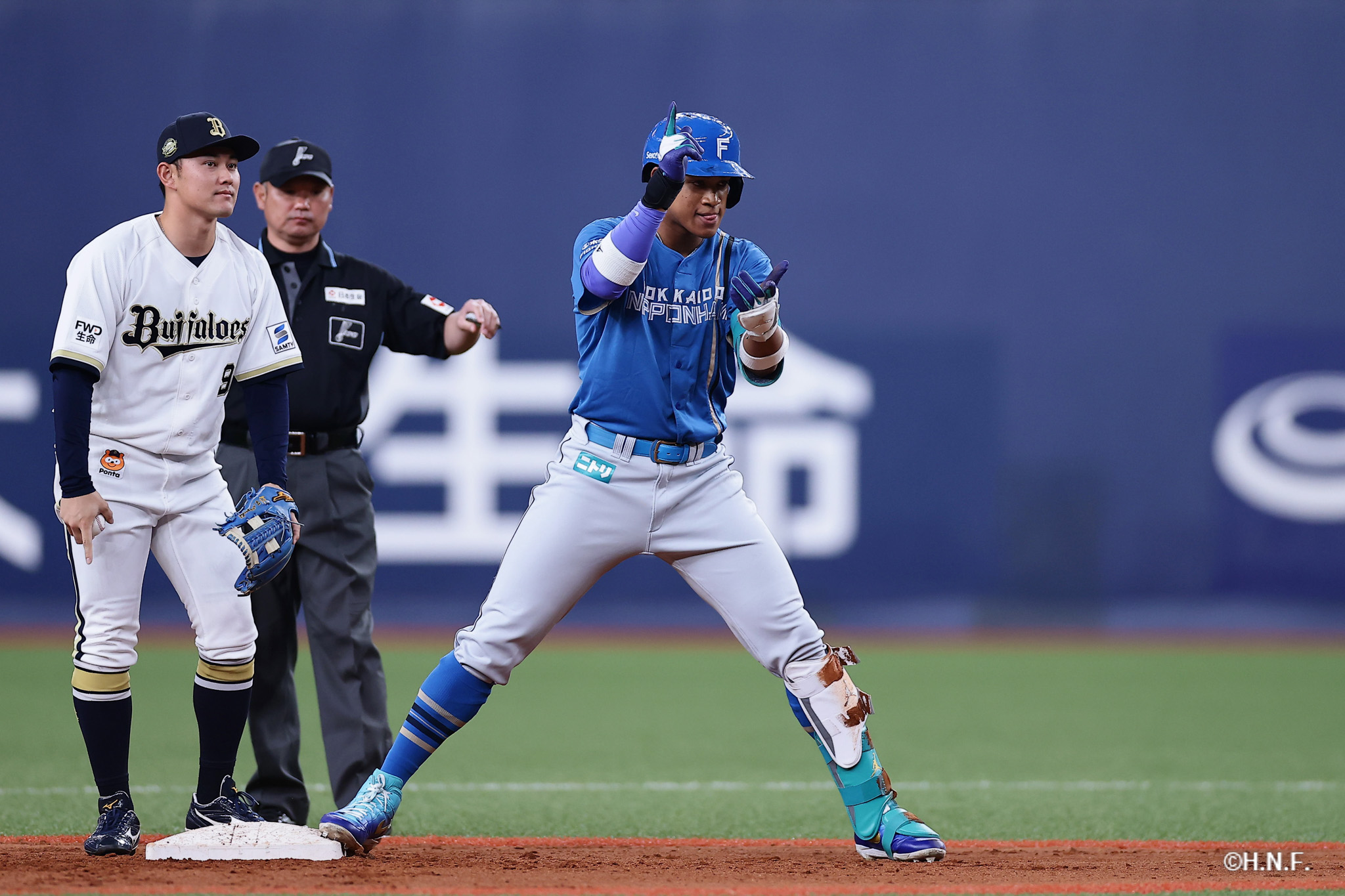 9回表、万波選手02