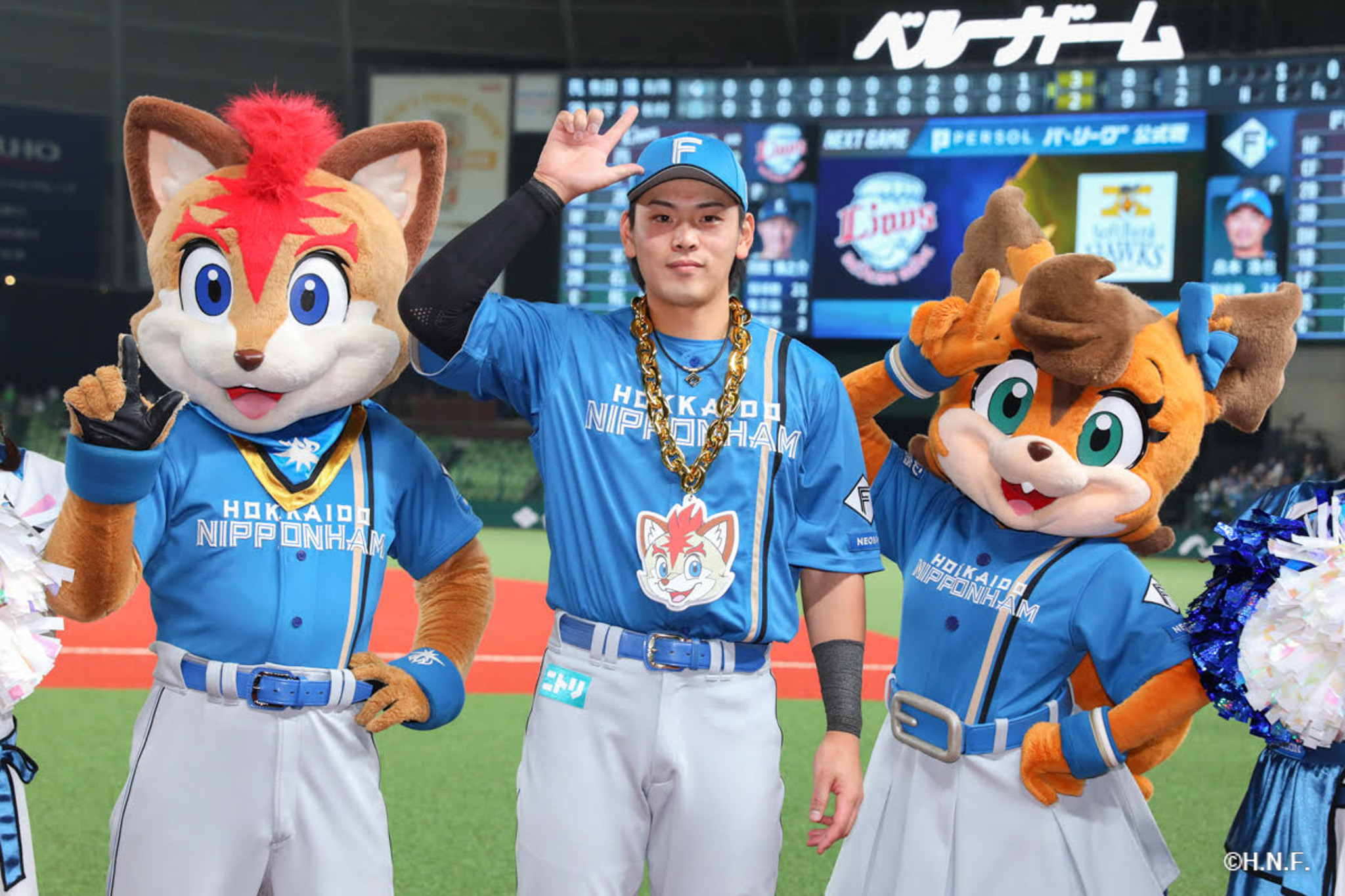 ヒーローの野村選手