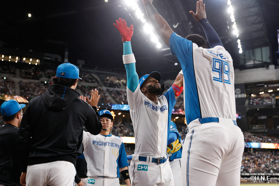 3回裏、カストロ選手03