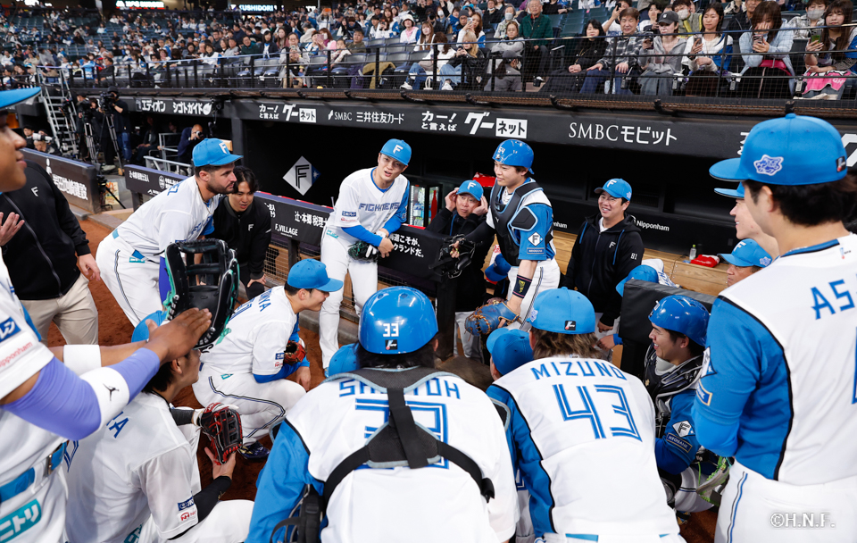 試合前の選手たち