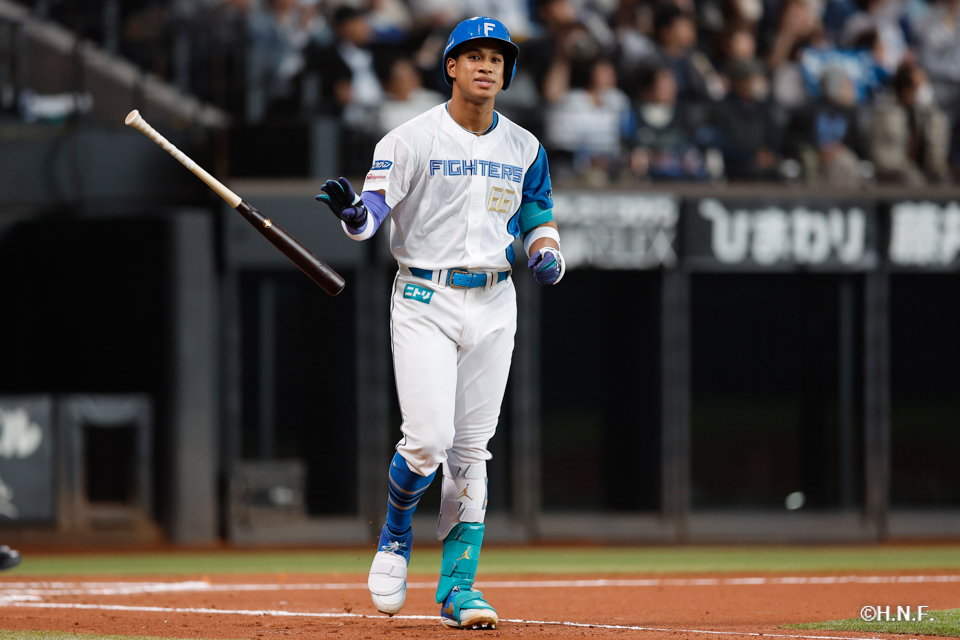 6回裏、万波選手05