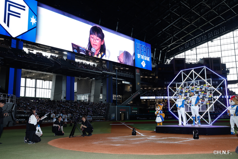 ヒーローの北山投手と万波選手03