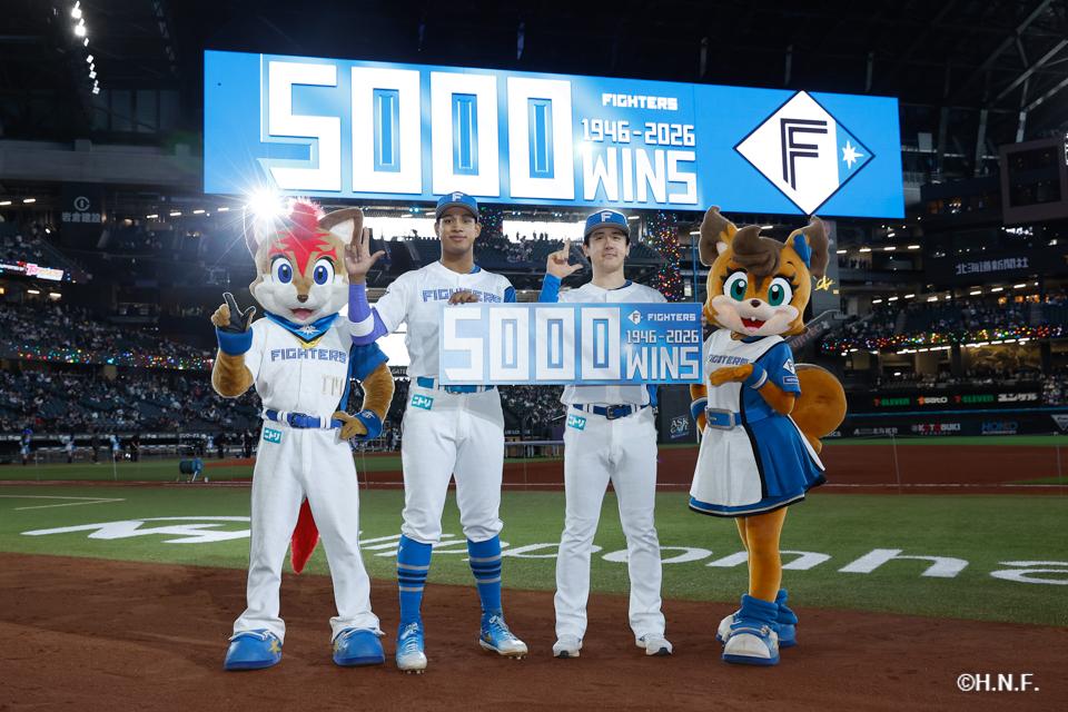 ヒーローの北山投手と万波選手07