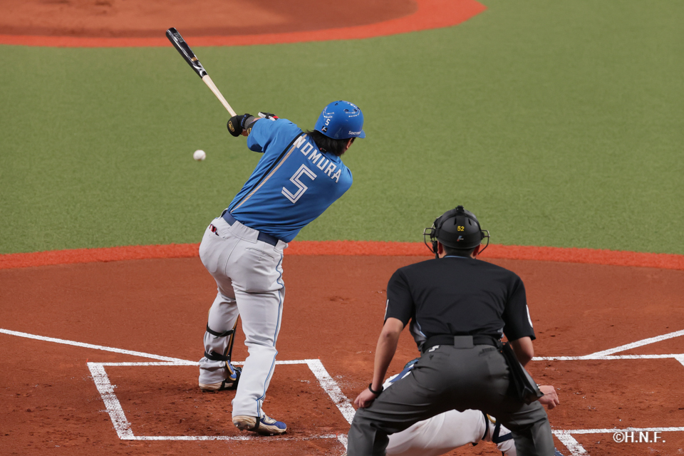 1回表、野村選手01