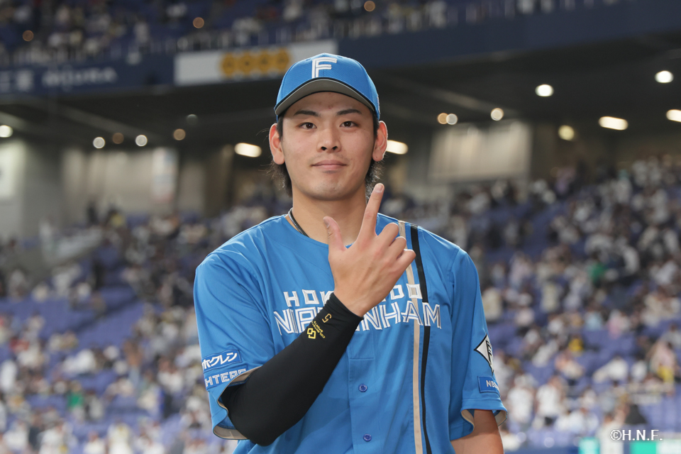 ヒーローの野村選手01