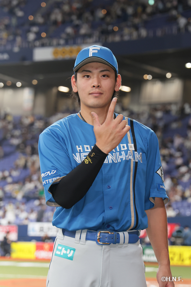 ヒーローの野村選手02