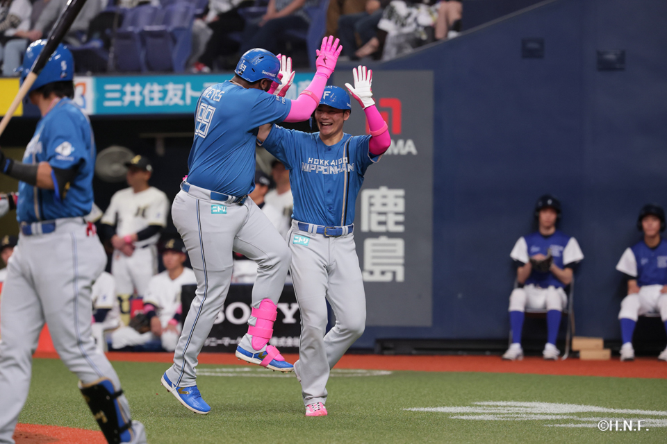 1回表、レイエス選手04
