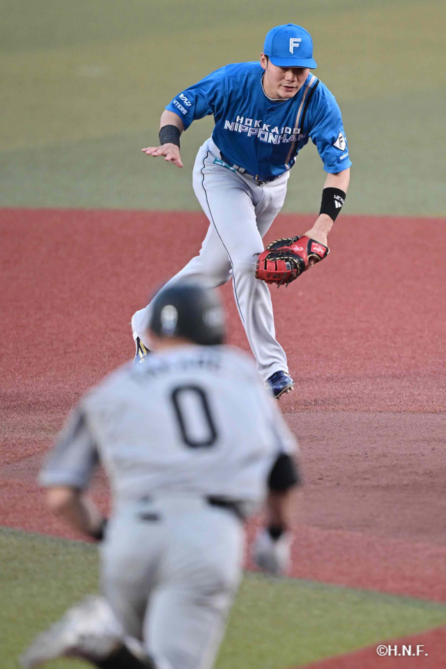 1回裏、清宮選手