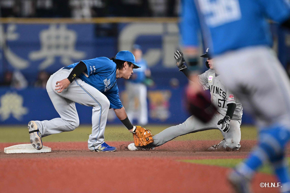 5回裏、野村選手