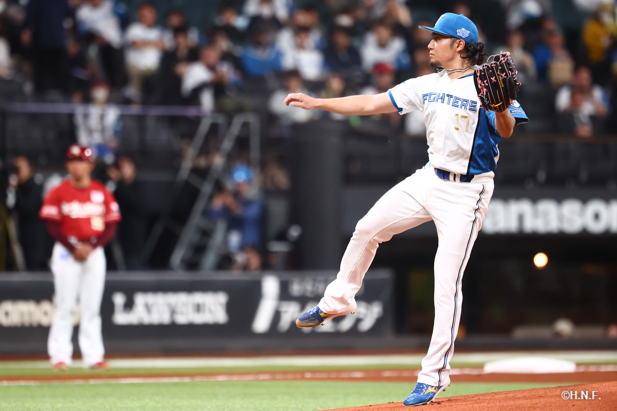 先発の伊藤投手01