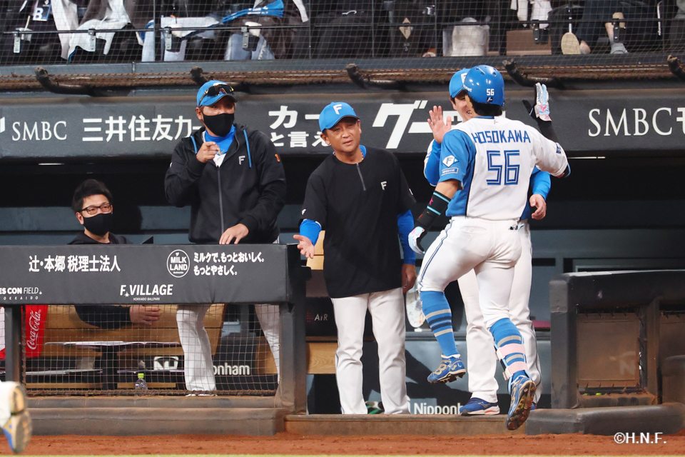 6回裏、細川選手02