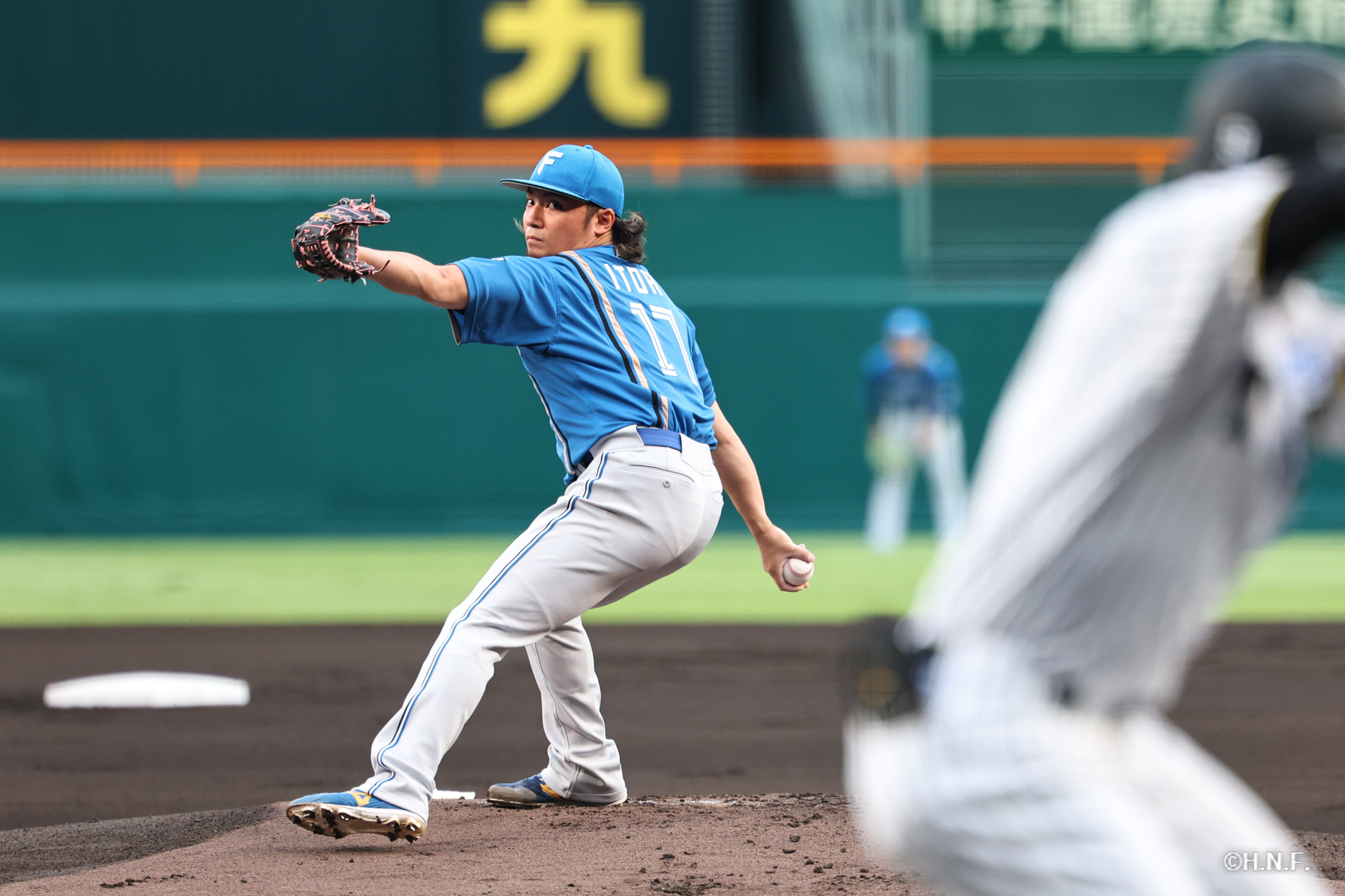 先発の伊藤投手02