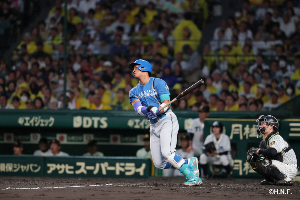 5回表、万波選手01