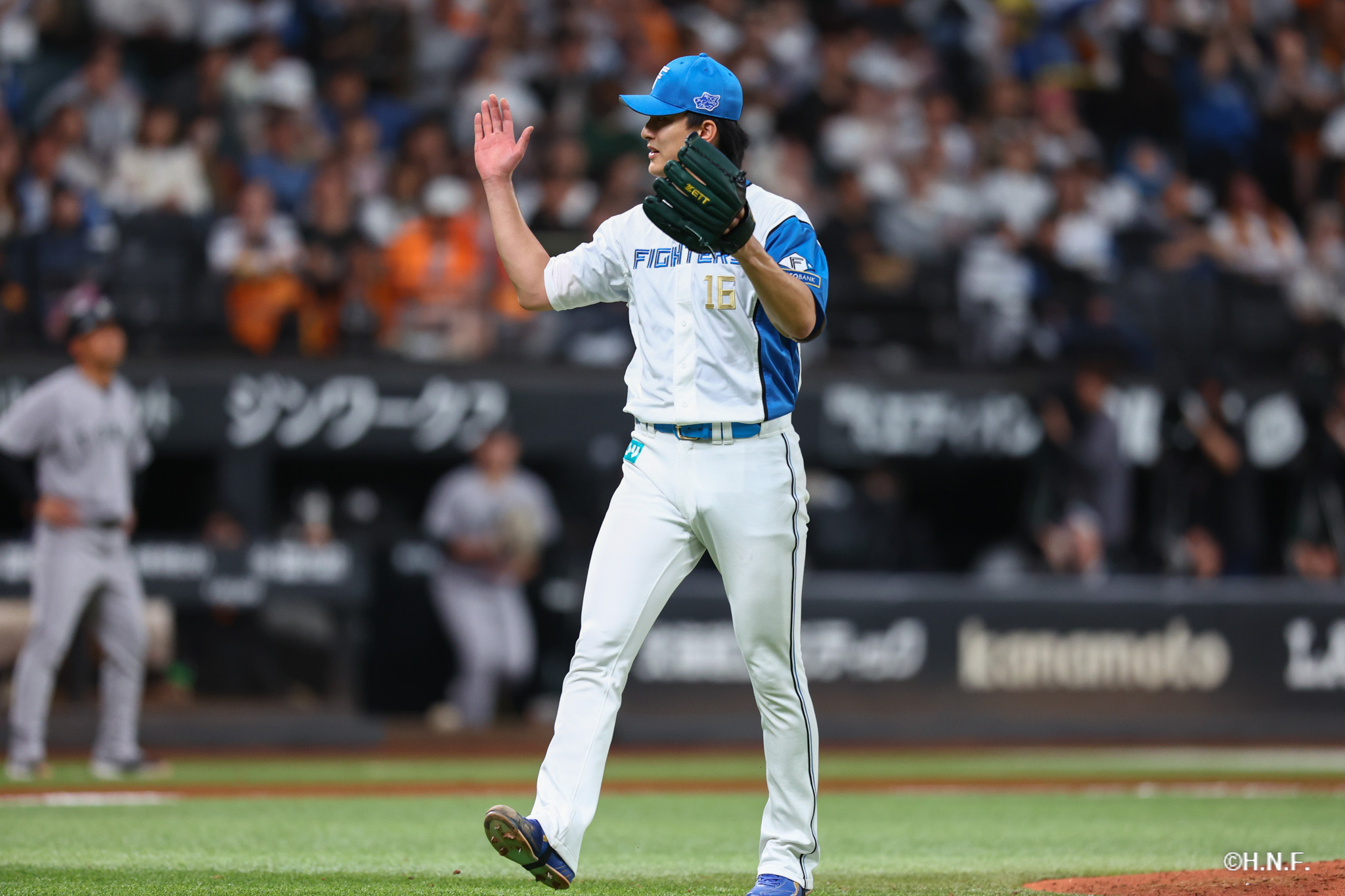 先発の達投手04
