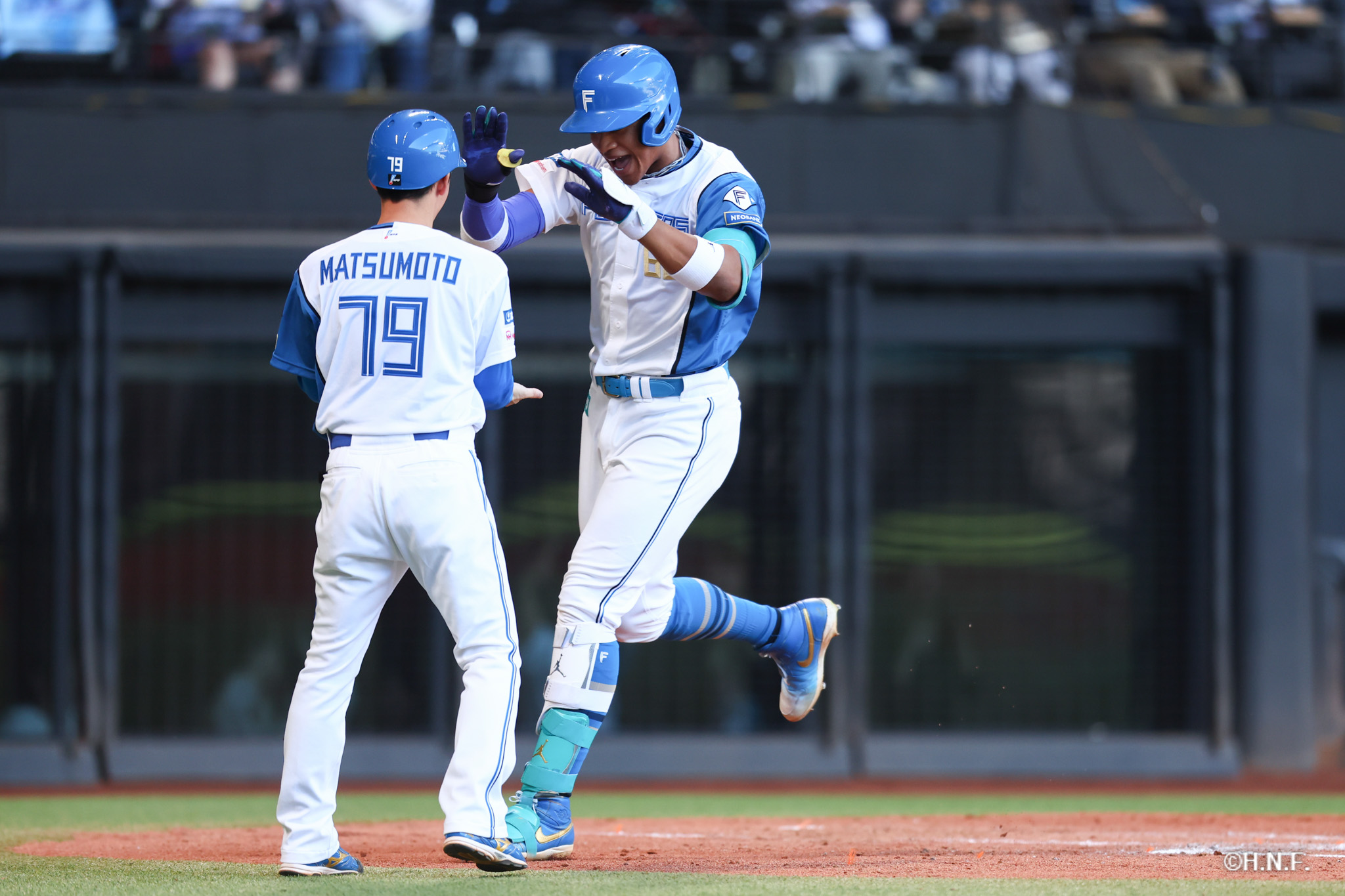 7回裏、万波選手04