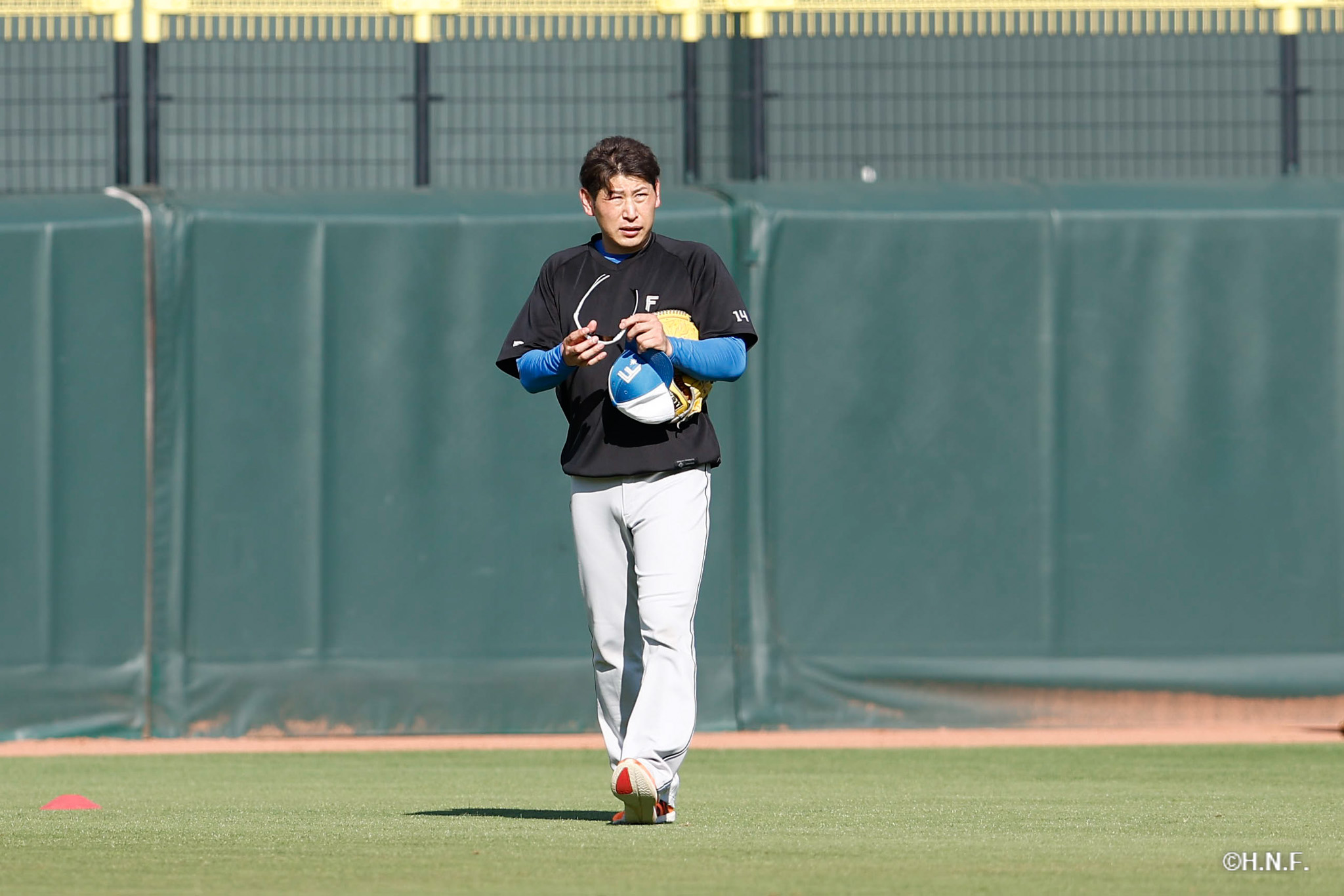 試合前の加藤貴投手01