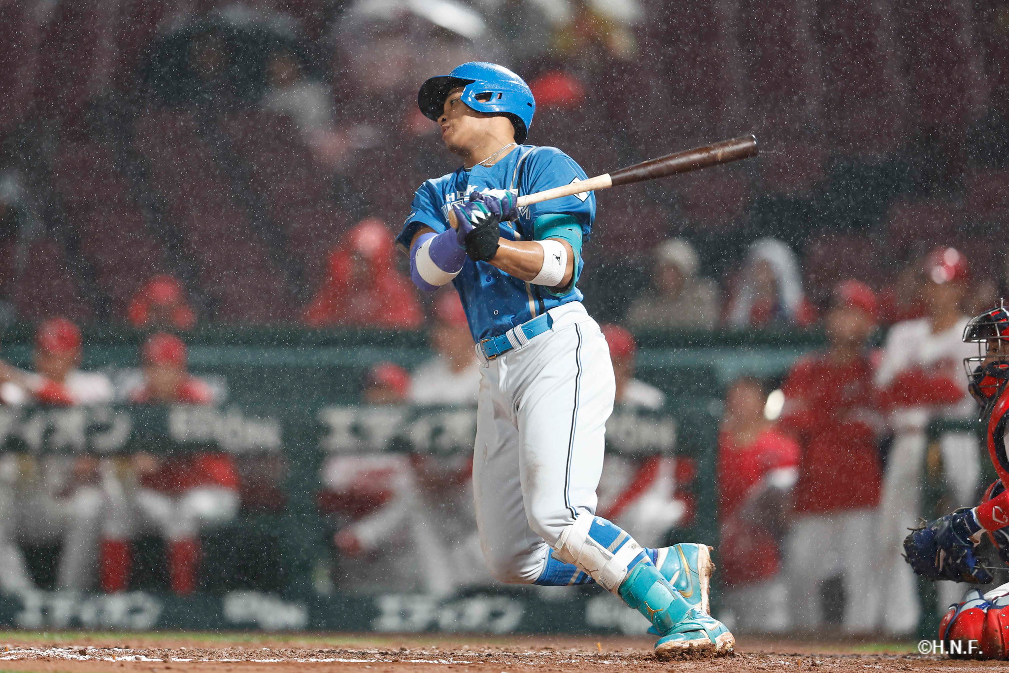 12回表、万波選手