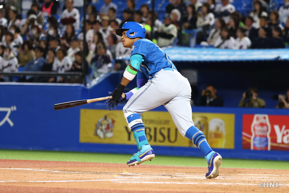 11回表、万波選手
