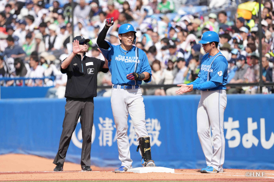 4回表、野村選手02