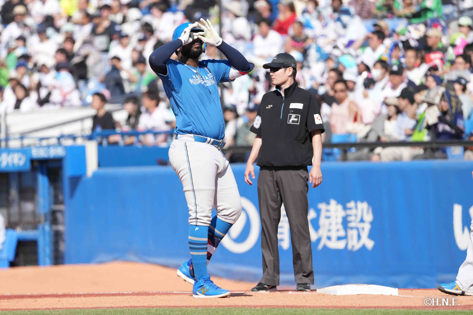 5回表、レイエス選手02