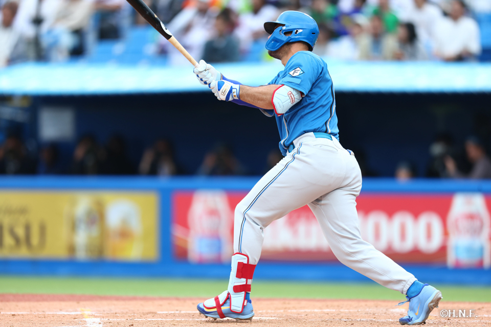 5回表、マルティネス選手01