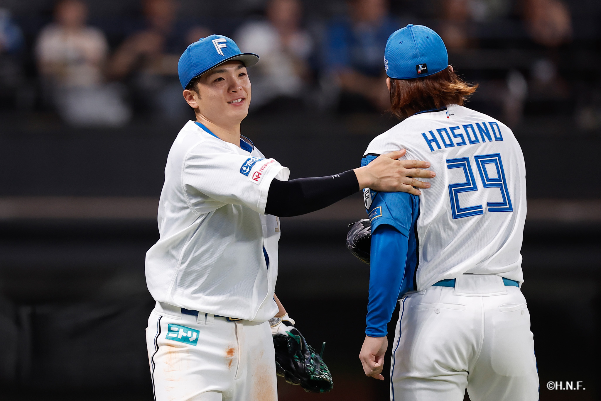 6回表、細野投手と郡司選手
