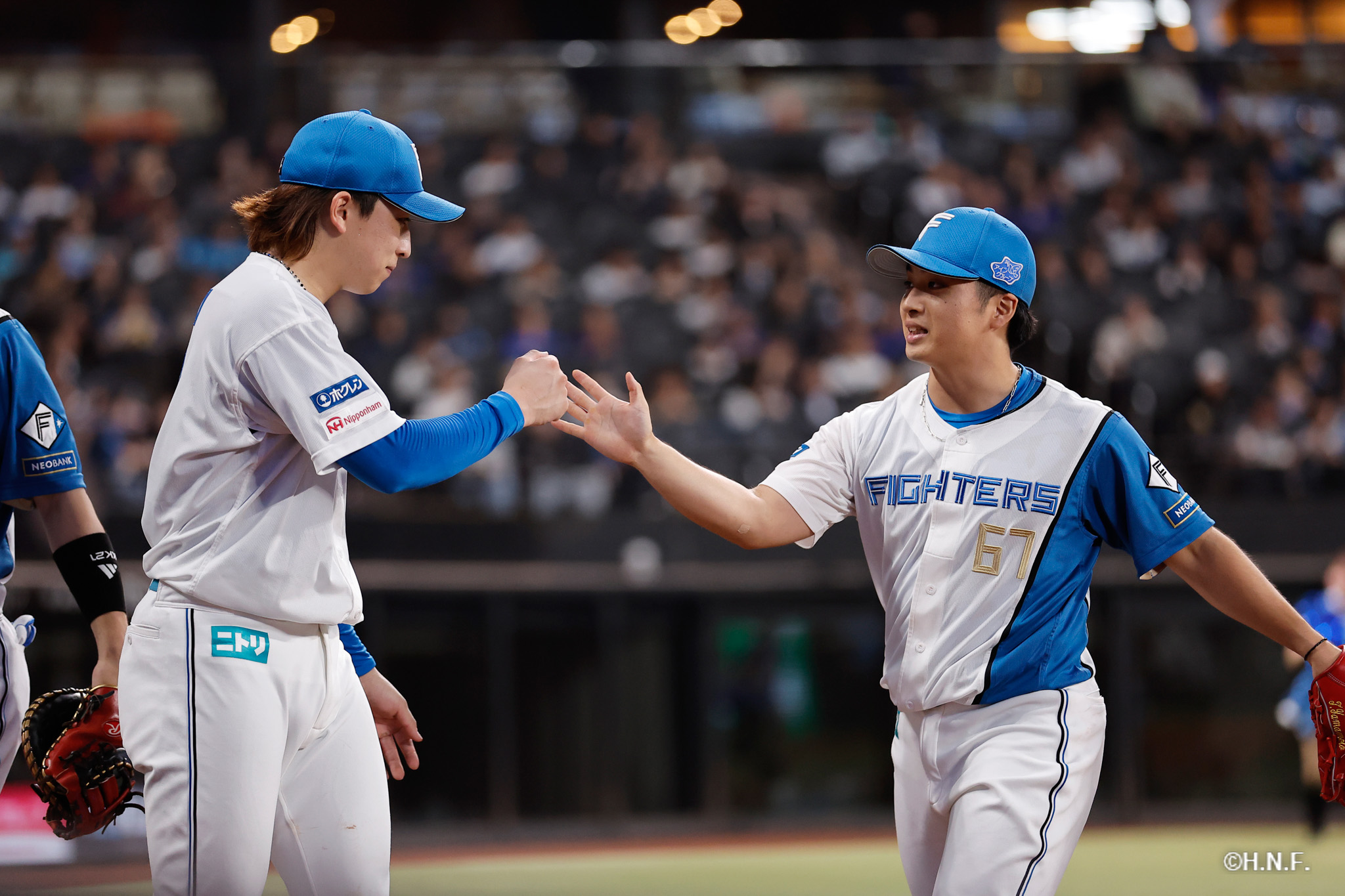 7回表、山本投手と細野投手01