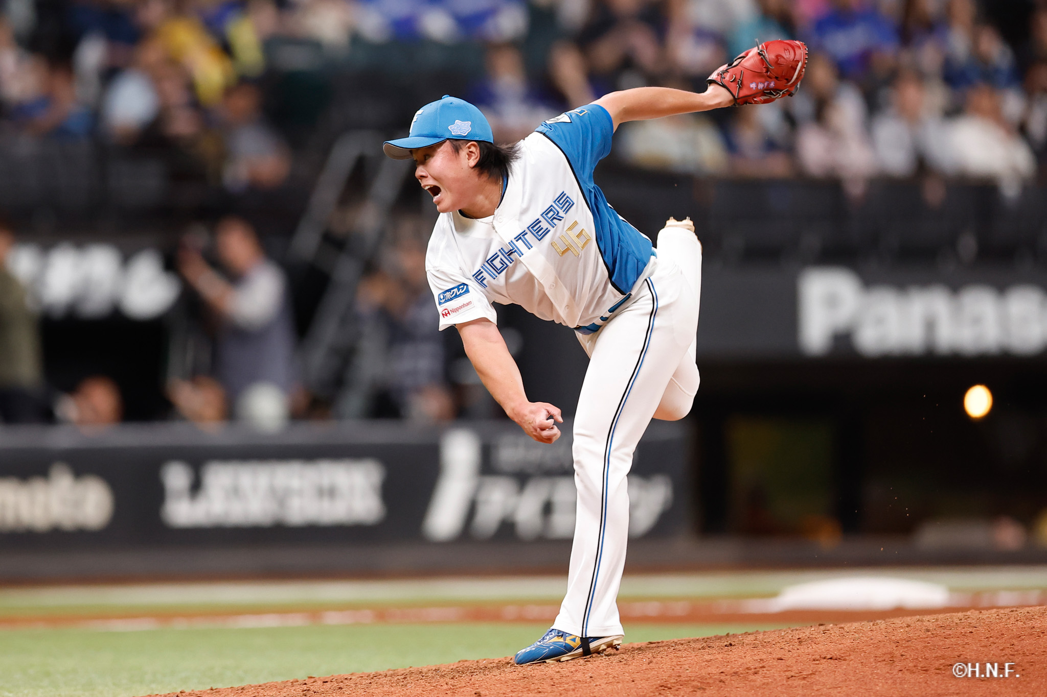 8回表、畔柳投手01